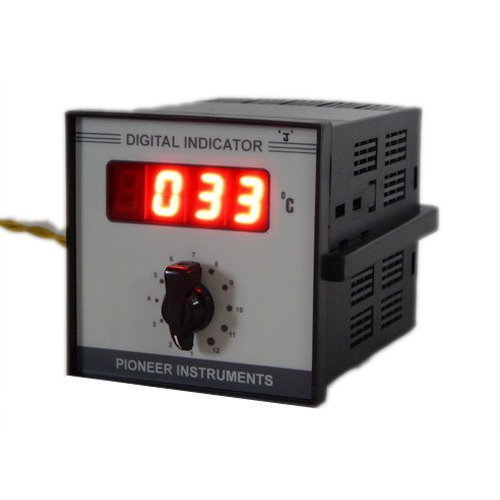 12-point-digital-temperature-indicator Digital Temperature Indicator